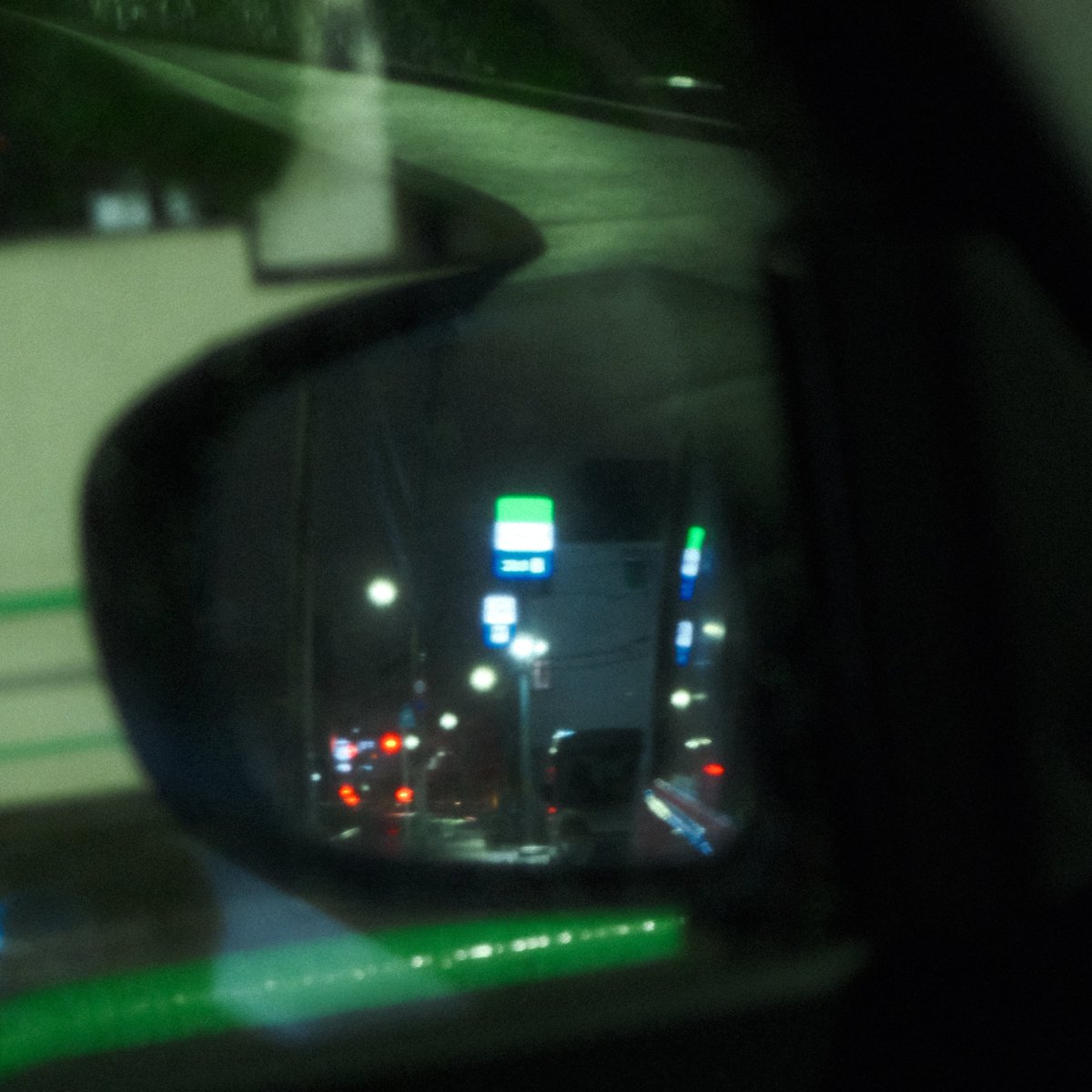 syobonnull's tweet photo. mirror
#fujifilm_xseries #XE4 #XF1855 #snapshot #Retrosoft https://t.co/qIUpytjhGn