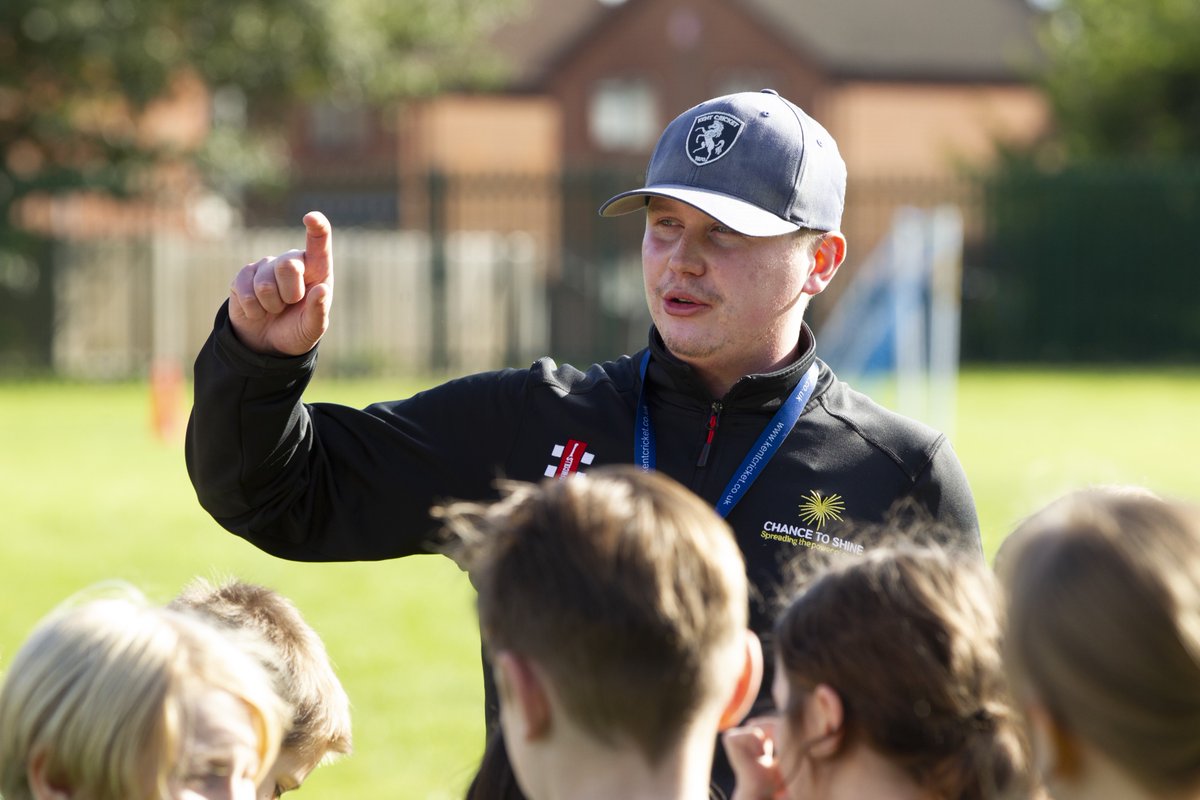 Want to join our team of Community Coaches or after some some paid coaching work? 
See the latest coaching vacancies and opportunities at Kent Cricket here- kentcricket.co.uk/the-club/vacan…
⚠Community Coach Vacancy applications close 7th July