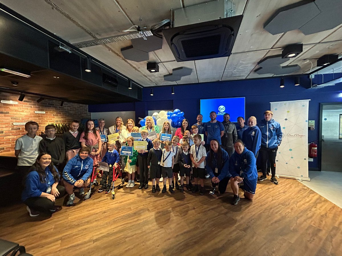 ✨💙 As we are coming to the end of the school term, our #PLPrimaryStars programme held an awards event to celebrate the hard work and dedication of young people and teachers over the last year.

👏 Congratulations everyone!