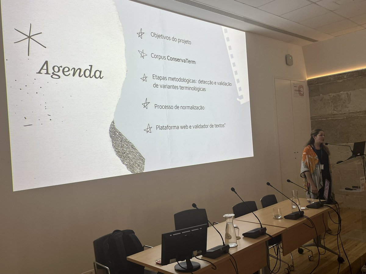 Luciana Pissolato presenting her work co-authored with Carles Tebé about Do corpus lingüístico à extração terminológica: insumos para a criação de uma plataforma web baseada na normalização terminológica do domínio da conservação-restauração de bens patrimoniais.