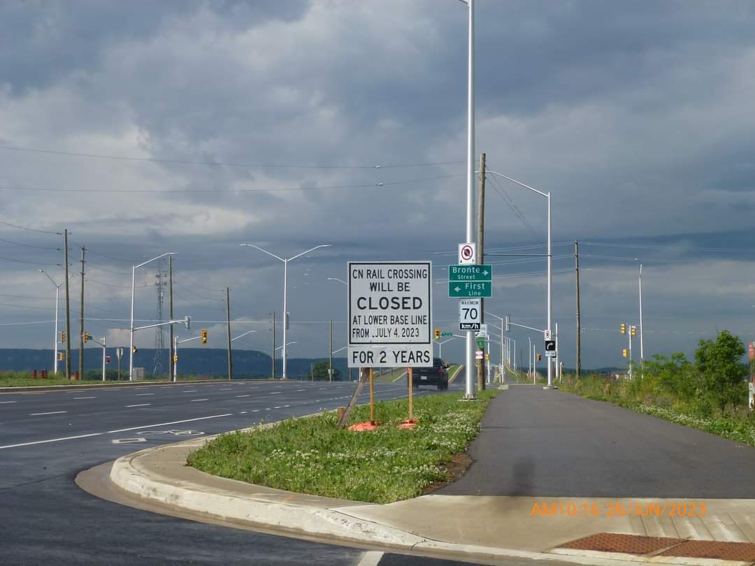 ClrSameeraAli's tweet photo. If you see this sign on Bronte/Britannia &amp; are wondering wth is going on, I can confirm that CN is proceeding with construction &amp; local road closures without any approval from the @TownOfMiltonON ! 

I can tell you that no other private developer would be able to do this. https://t.co/IzxrDOk4YS