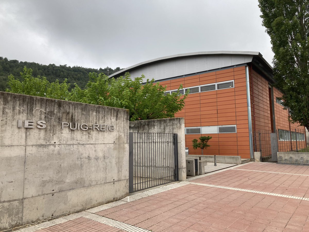 Després de quatre anys a l'<a href="/inspuigreig/">Institut Puig-reig</a> tanquem una etapa amb molts aprenentatges assolits. #seguim