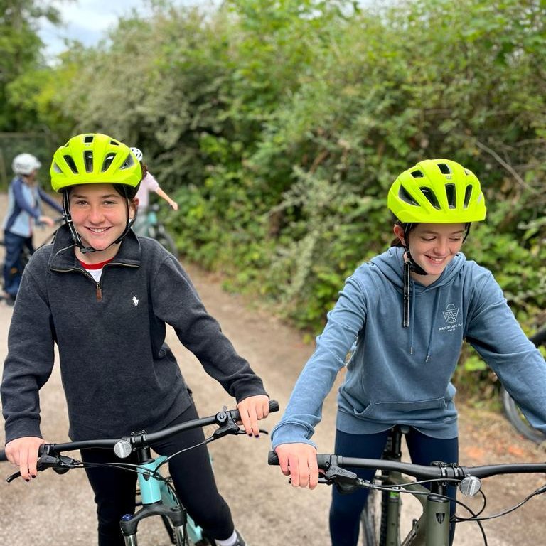 Francis Holland tweet media