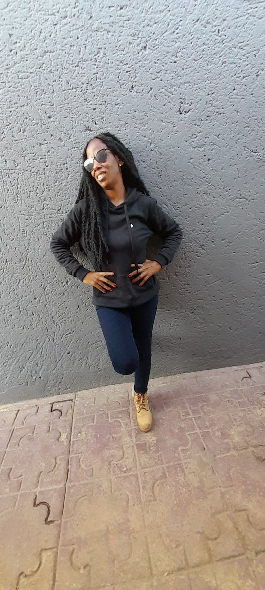 ModipaDimakatso's tweet photo. My Friday snap https://t.co/FQYEBRNs5V