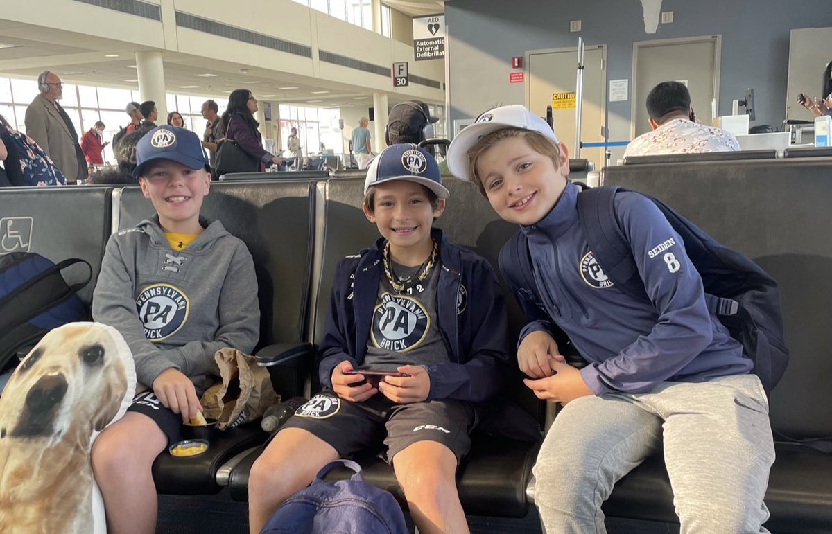 teampennbrick's tweet photo. Travel Day for Team PA heading to Edmonton 🔵🟡 @brickhockey #teampa #pabrick #bricktournament https://t.co/aaZ5GSshaP