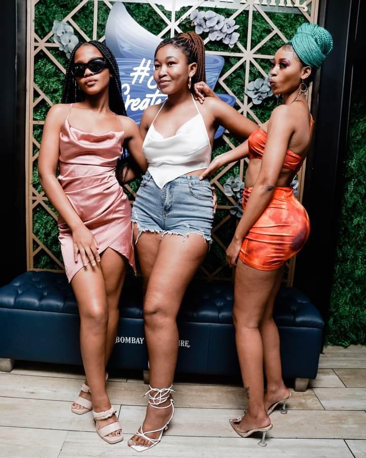 PROPAGANDA 
______
🎷 EXCLUSIVE FUN
🍲 SCRUMPTIOUS FOOD
🍹 ASSORTED BEVS
⚽ LIVE SPORT SCREENING
📺 CCTV MONITORED
🚘 SAFE PARKING 
📌 271 STRUBEN STREET PTA 
_____
#DjZinhle
#ThuliP
#MohammedDJ
#PropagandaPTA
#t1flavv