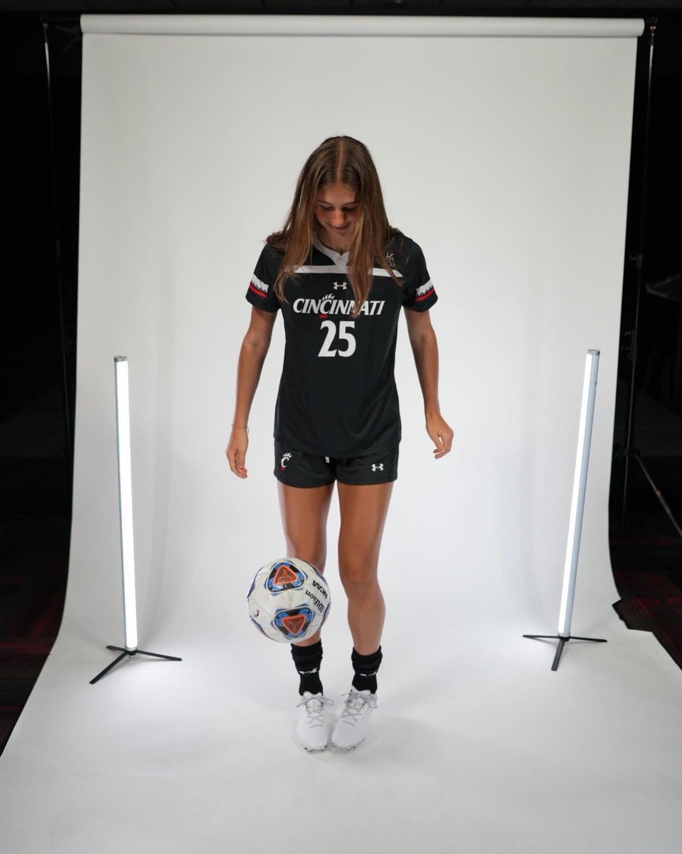 I am so excited to announce that I have verbally committed to continue my athletic and academic career at the University of Cincinnati!! A huge thank you to my family and everyone at the Ukies who has supported me throughout this process. GO BEARCATS!!!❤️🖤❤️🖤 <a href="/GoBearcatsWSOC/">Cincinnati Women's Soccer</a>