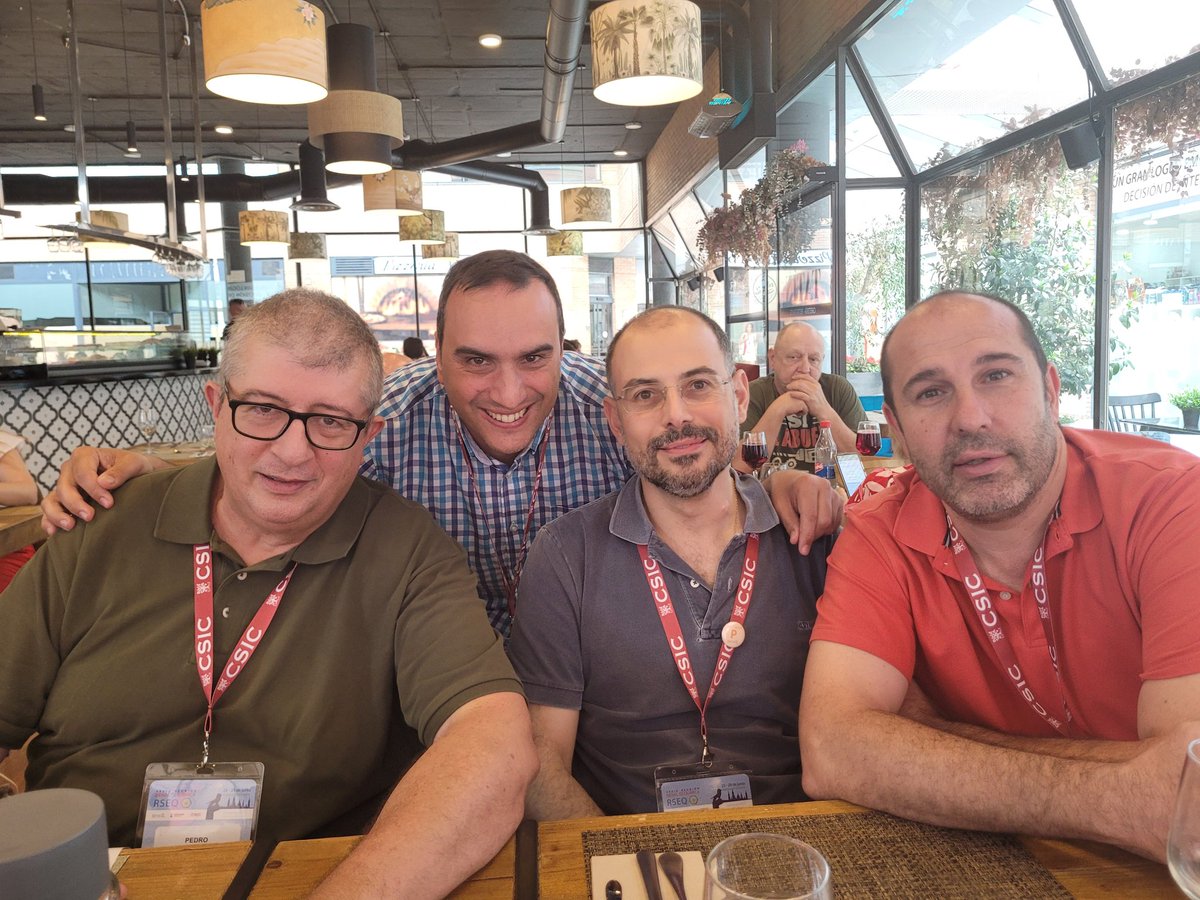 It was a privilege to share some past and present organic chemistry with friends and colleagues at @BQZ2023. Thanks to Efra and <a href="/jaleman2/">jaleman</a> and <a href="/geqor/">GEQOR</a>  for the "F. Serratosa" medal. It was an honor to receive it and share the floor with "I.Ribas" medal <a href="/AlcarazoLab/">Alcarazo Lab</a>