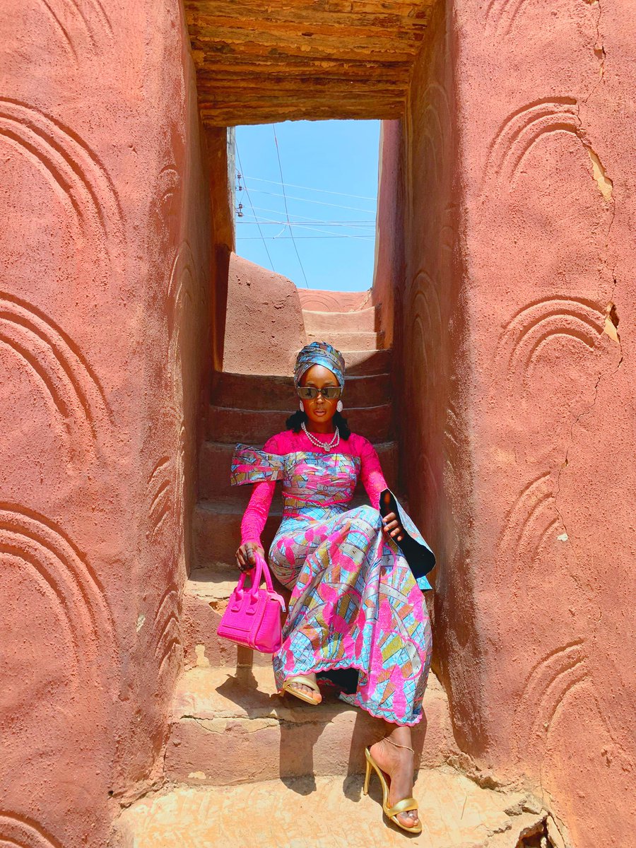 EID MUBARAK 
From Home of Hospitality 💗

📍KATSINAN DIKKO 

Outfit: @Larobe_bySaam