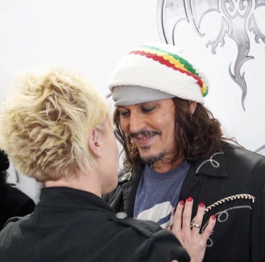 luhvsdepp's tweet photo. you have no idea how big of a smile he placed on my face! https://t.co/m4WG73QPFP