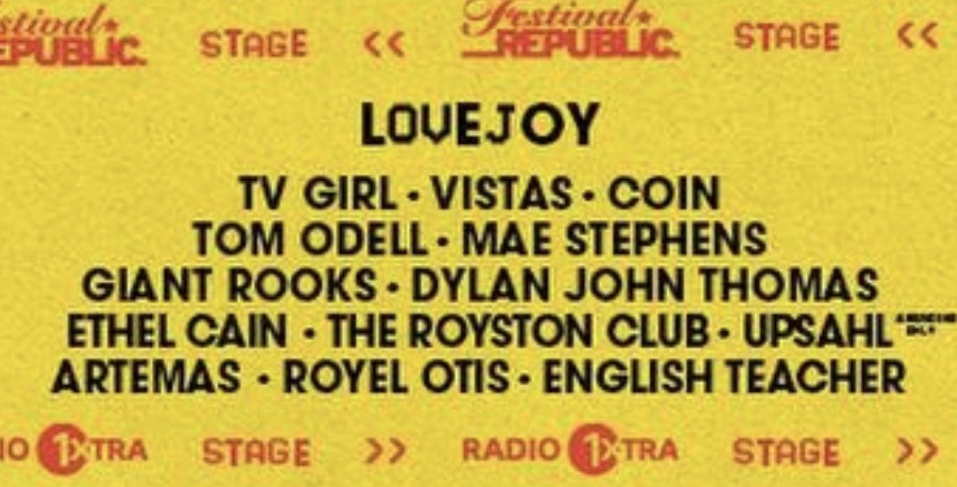 LOVEJOY HAVE BEEN UPGRADED TOO BIGGER TEXT IN THE READING AND LEEDS INSTAGRAM???
