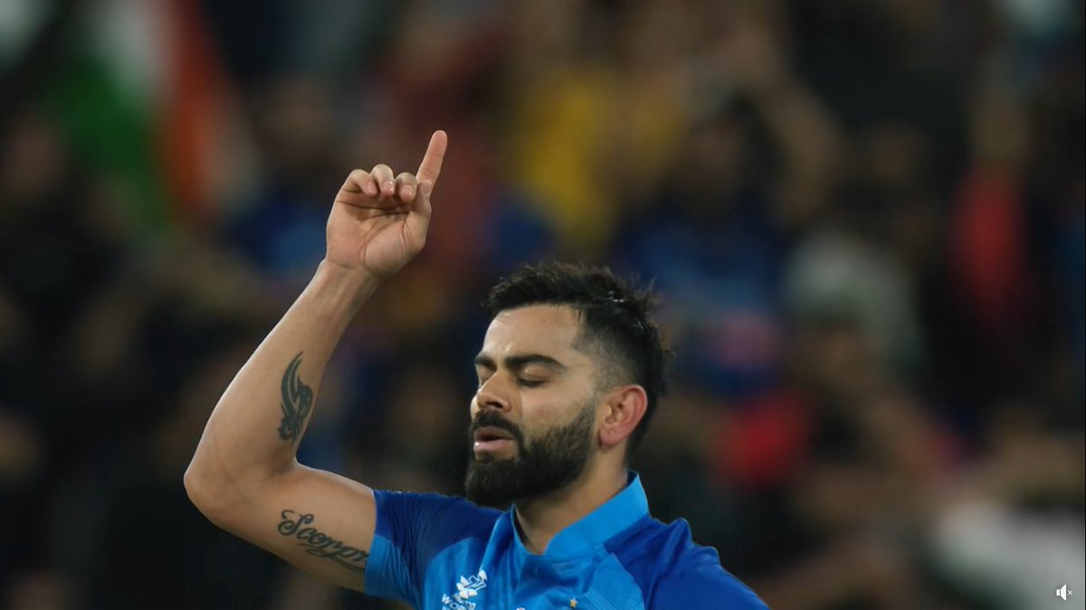 Most Runs For India In Chasing In Won Matches In ODI  [Min. 150 Runs] :

Batsmen To Score 5000+ runs - 2
Batsmen To Have 95+ Strike Rate - 11
Batsmen To Have 20+ Centuries - 1
Batsmen To Have 85+ Average - 5

All 4 - Virat Kohli👑 

#ViratKohli
