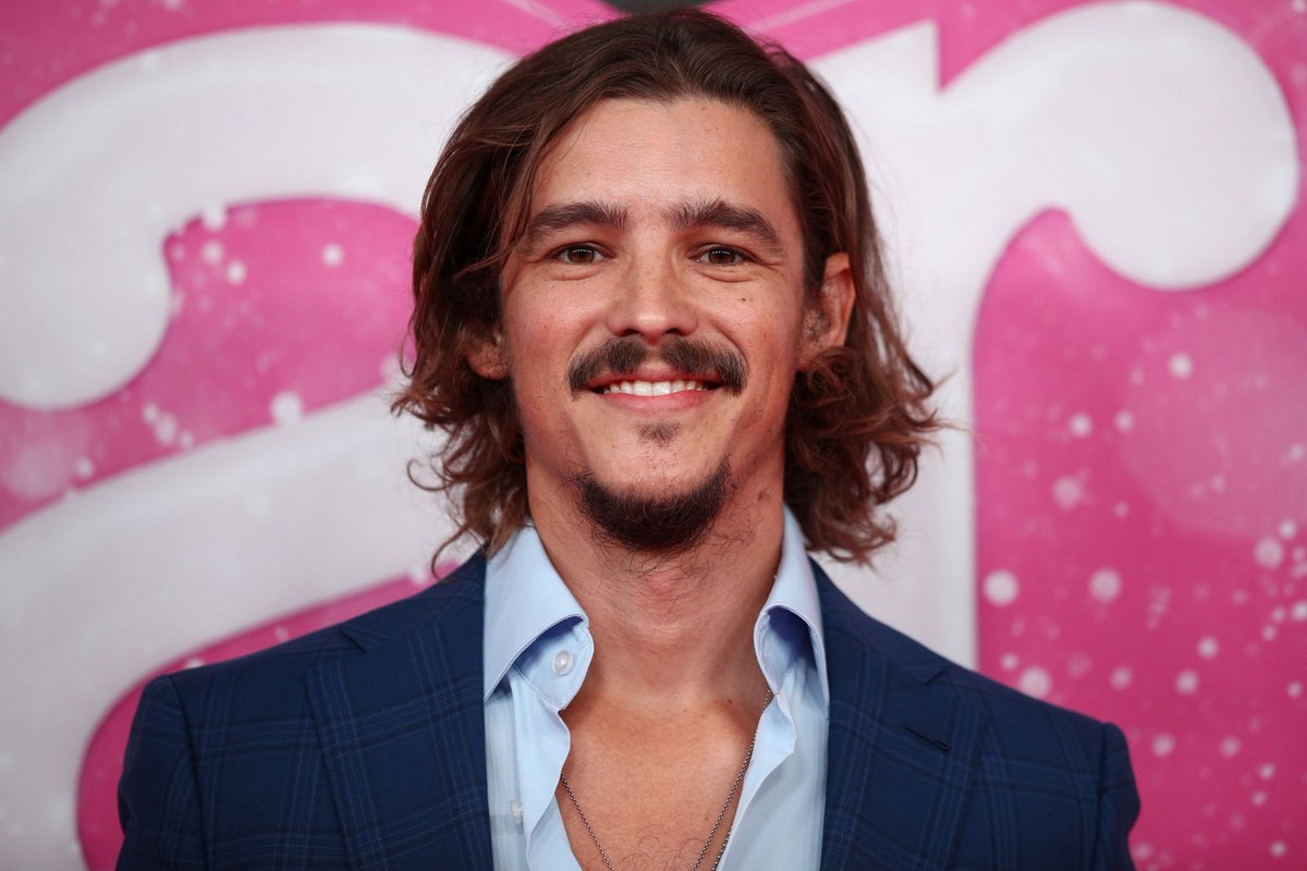 Brenton Thwaites Online on Twitter "📸 Brenton Thwaites at the Barbie