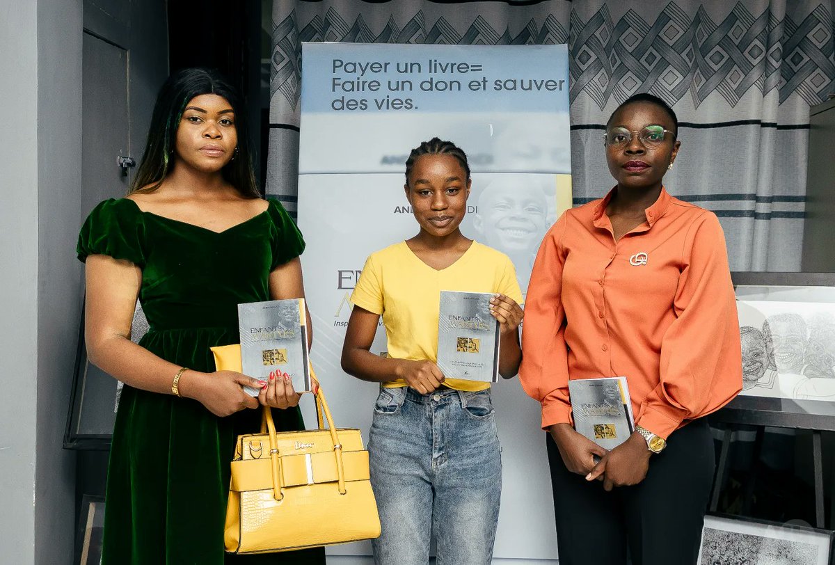 BIM_Officiel's tweet photo. Enfants Martyrs est le chef d'œuvre qui a été vernis hier dans la ville de Goma par le réseau d'affaires @BIM_Officiel  dans les locaux de @FidbaGraphics. 

Le livre a été salué et accompagné par un public très enthousiaste, 80% du lot que nous avions a été vendu.

2/3t👇 https://t.co/0AYXCAMrjG