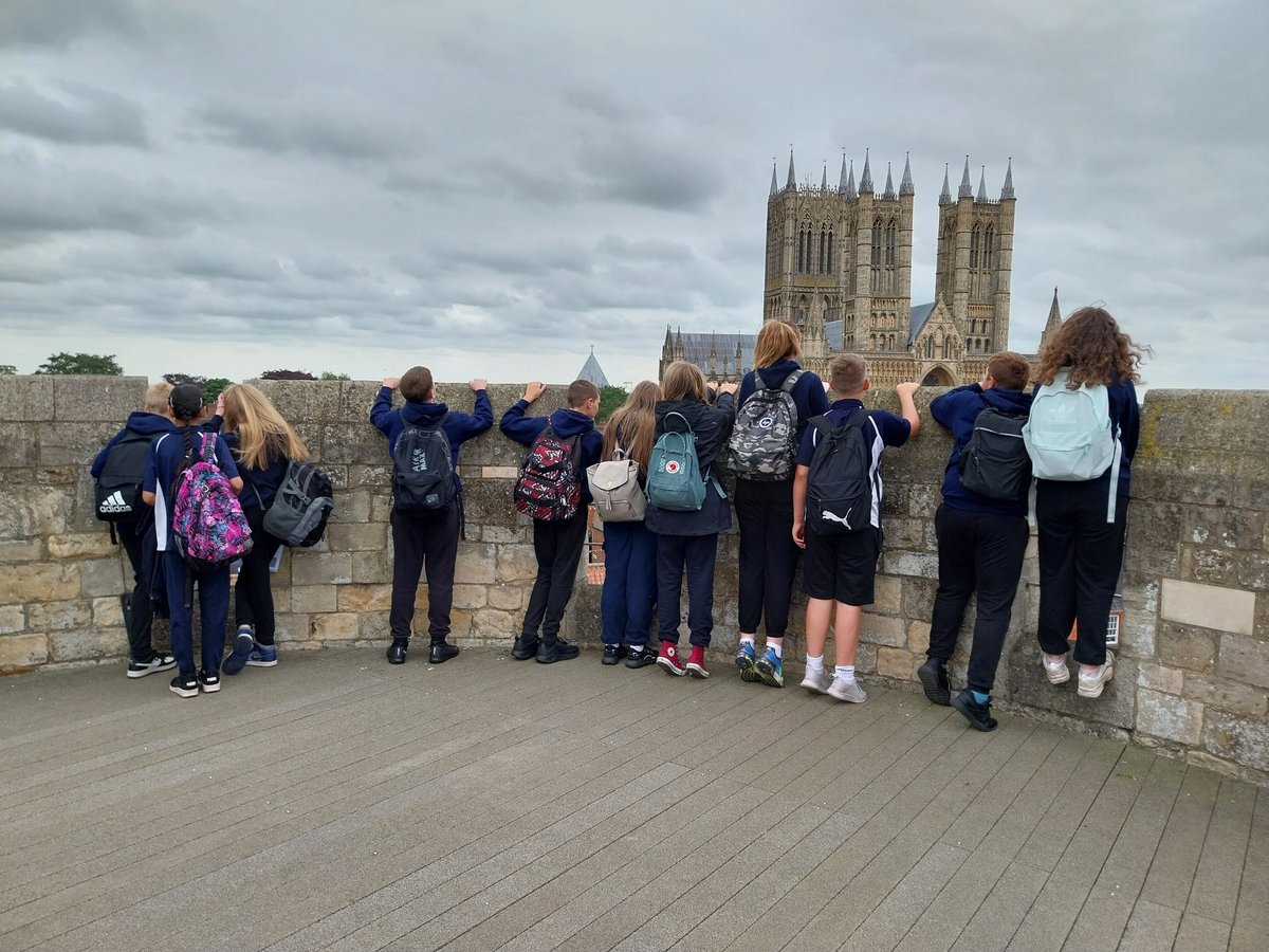NBAHumanities's tweet photo. What an amazing day! Thank you @LincolnCastle and @LincsCathedral. Our medieval life unit has come alive! Also a huge thank you to @Miss_Bates19 for her incredible organisation and planning.   Heading back to @noelbakerlead with some very tired students,  and Barnaby! 😴 https://t.co/2IUY0eBul7