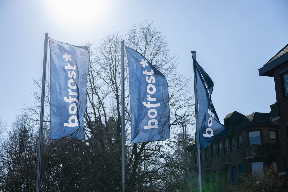 bofrost* hält Kurs - auch wenn Energiekrise &amp; massive Inflation das Umsatzergebnis beeinflussen. Es ist weitgehend gelungen das hohe Corona-Niveau stabil zu halten. Das Direktvertriebsmodell zeigt sich als stabilisierender Faktor für Geschäftsentwicklung. bofrost.de/pressebereich/…