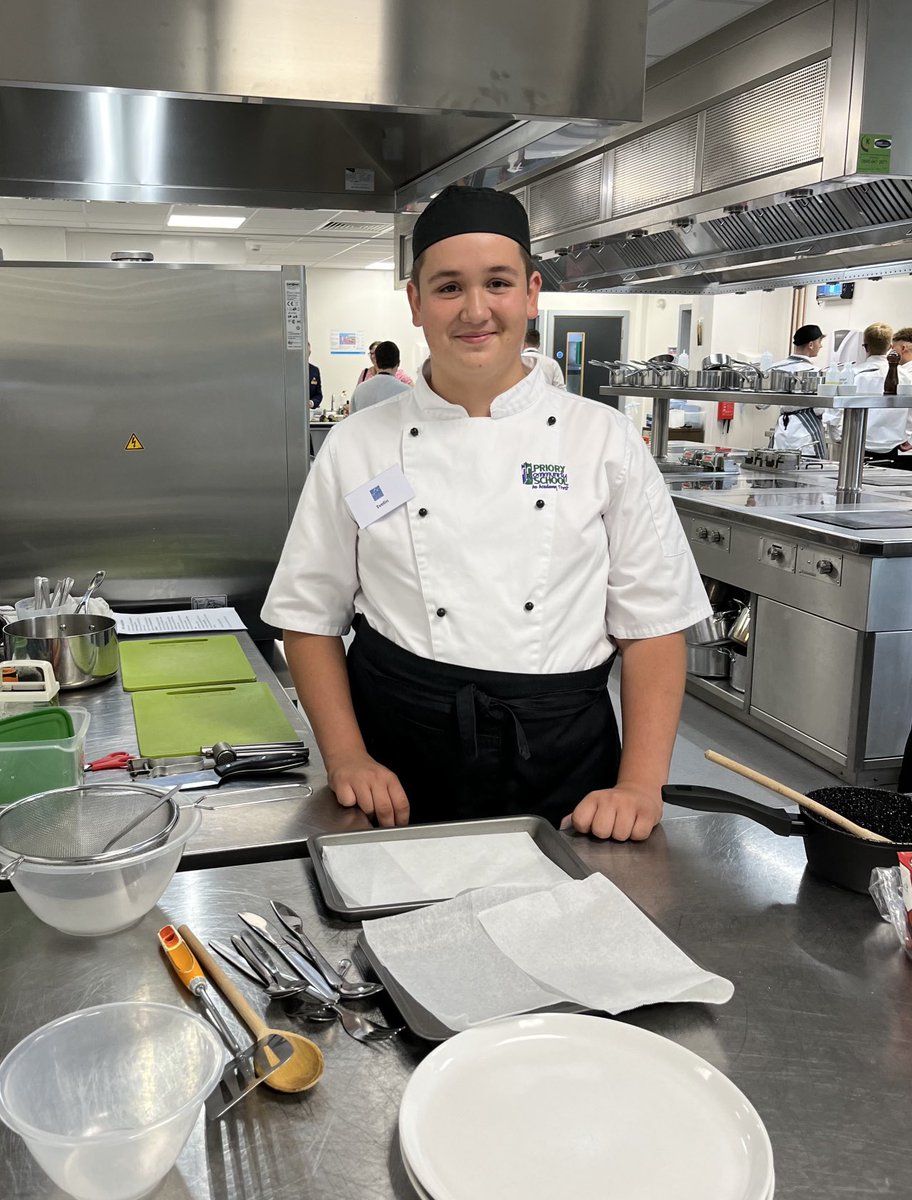 Chef Ivelin ready to start cooking at South West Chef of the year! ⁦<a href="/MrsCarterDTFood/">Design PCSA</a>⁩ ⁦⁦<a href="/MrClayDT_PCSA/">David Clay</a>⁩ ⁦<a href="/AngelosMarkout1/">Angelos Markoutsas</a>⁩ ⁦<a href="/tracysm83003569/">Tracy Smith</a>⁩