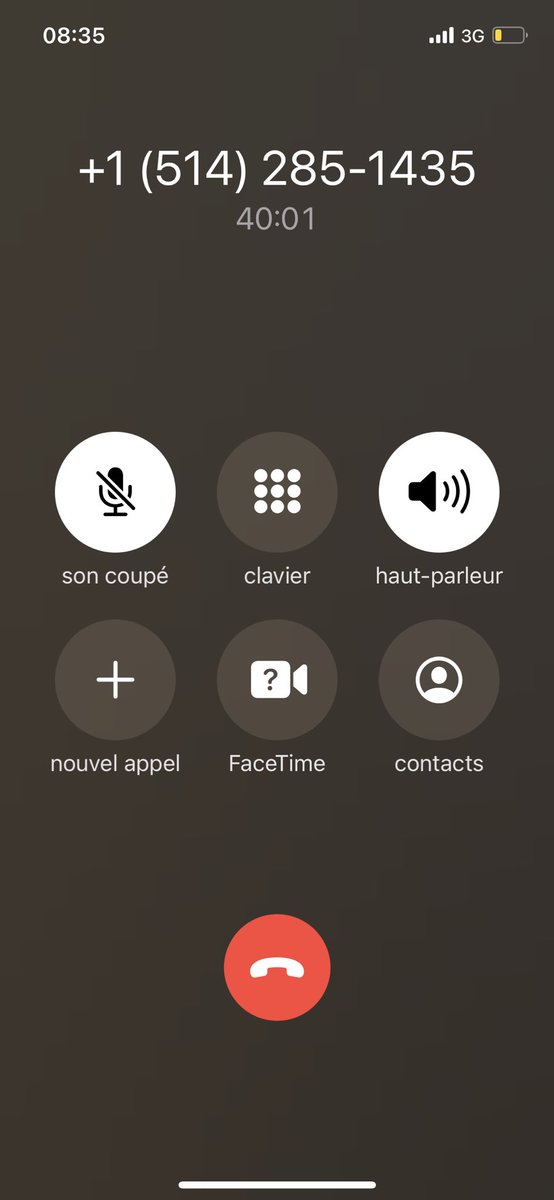 AthenaSofi's tweet photo. 40 min d’attente puis raccroche!!! Aucun service ni responsable du départ à l’arrivée ! Comptoir fermé à Montréal à 20h et à côté air Canada ouvert !! Encore une fois hchouma  ! Rendez-vous via un autre canal ! https://t.co/9RYmUIigSI