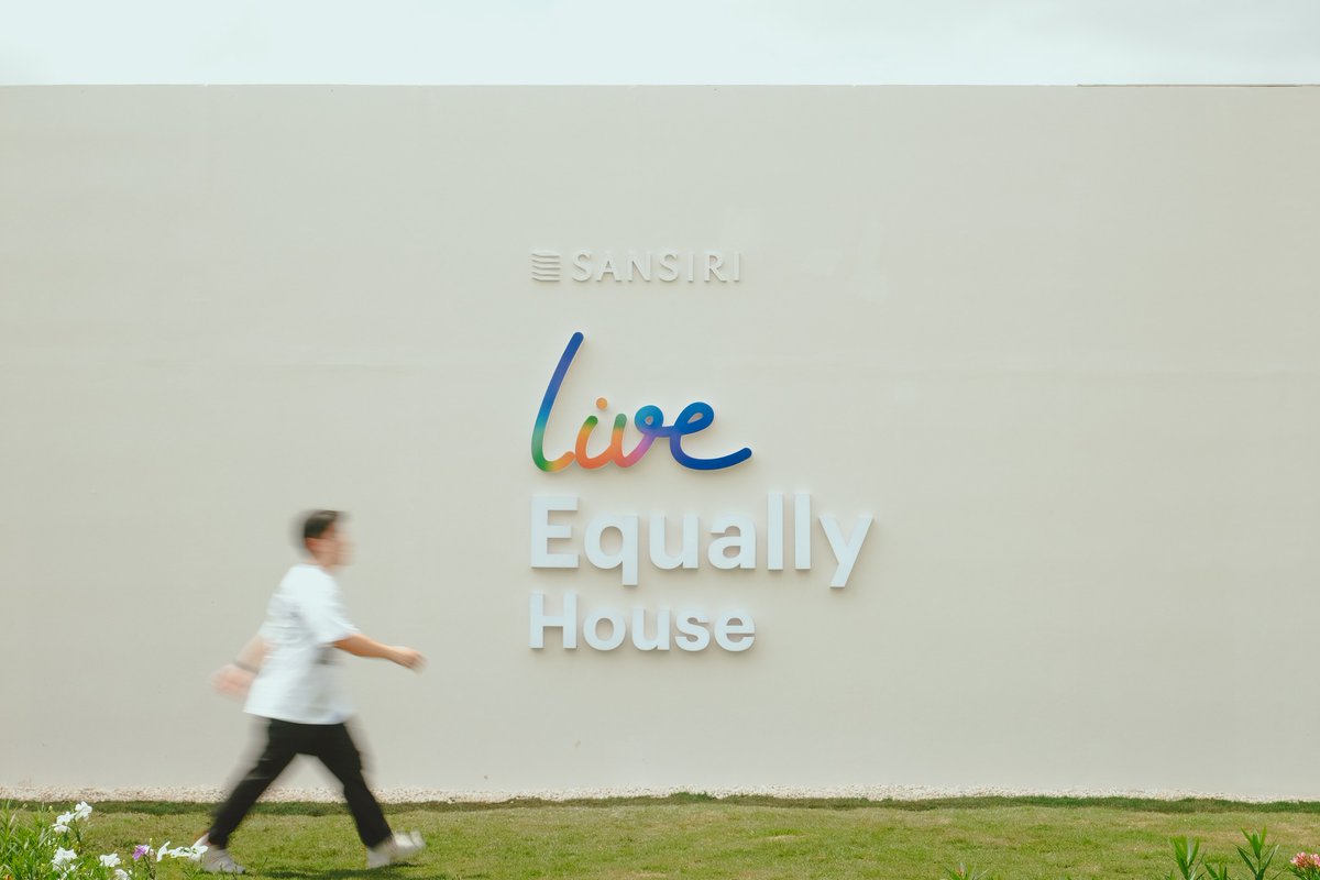 SansiriPLC's tweet photo. ปี 2023 แสนสิริก้าวไปอีกขั้น😍จัดนิทรรศการห้องสีขาว ‘Live Equally House’ ภายใต้คอนเซ็ปท์ “How You Live Matters เติมเต็มทุกความต่าง” ผ่านผลงานของคุณ #Teayii และ #Chubbynida ❤️รวมทั้งเปิดโอกาสให้ผู้พิการสมัครงานกับ LIV24 และจับมือ #ชรารีไซเคิล ในการจัดการขยะใน T77 Community ด้วยค่ะ https://t.co/KLgPZkQi9y