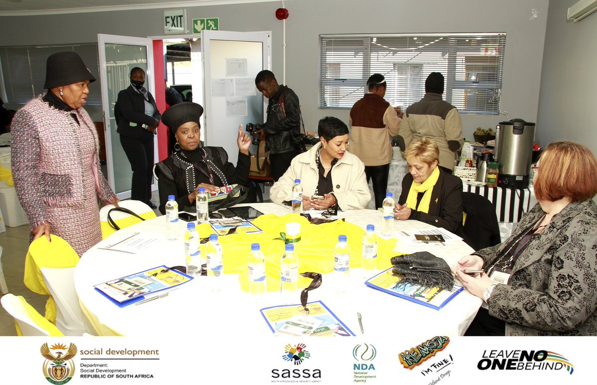 The_DSD's tweet photo. “Siyalulama” is a programme that aims to take services to people who are affected by the Substance Use Disorders and who cannot take initiative in reaching out for such services.
#KeMoja
#NoToDrugs
#DrugAwarenessWeek https://t.co/0y7C6dlFVj