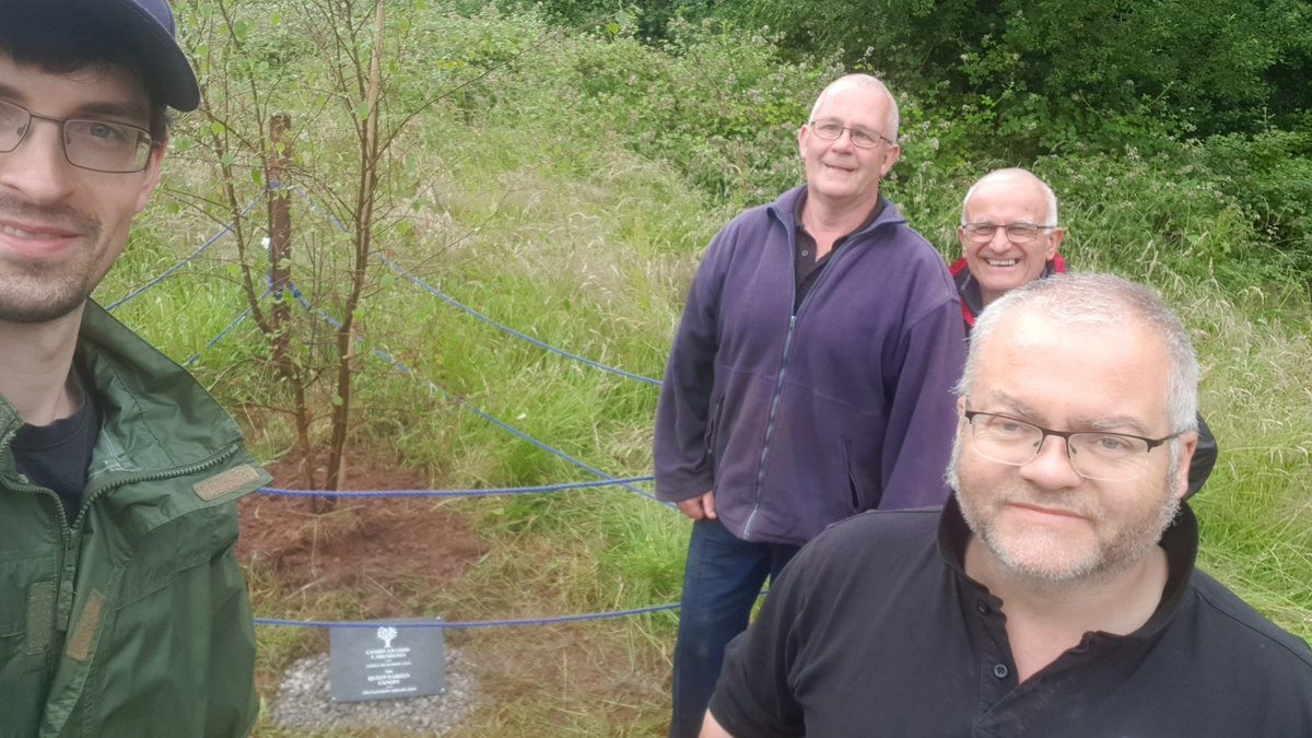 HenllysLNR's tweet photo. I started #volunteering here in 2008, set up the group in 2010, got £60k in grants (+£30k indirectly) & with over 12k vol hrs organised on site, my gloves are hung up today. The old guard installed our #treeoftrees plaque today, awarded to us by the late #Queen as a last hurrah. https://t.co/AA6xYOFWJ4
