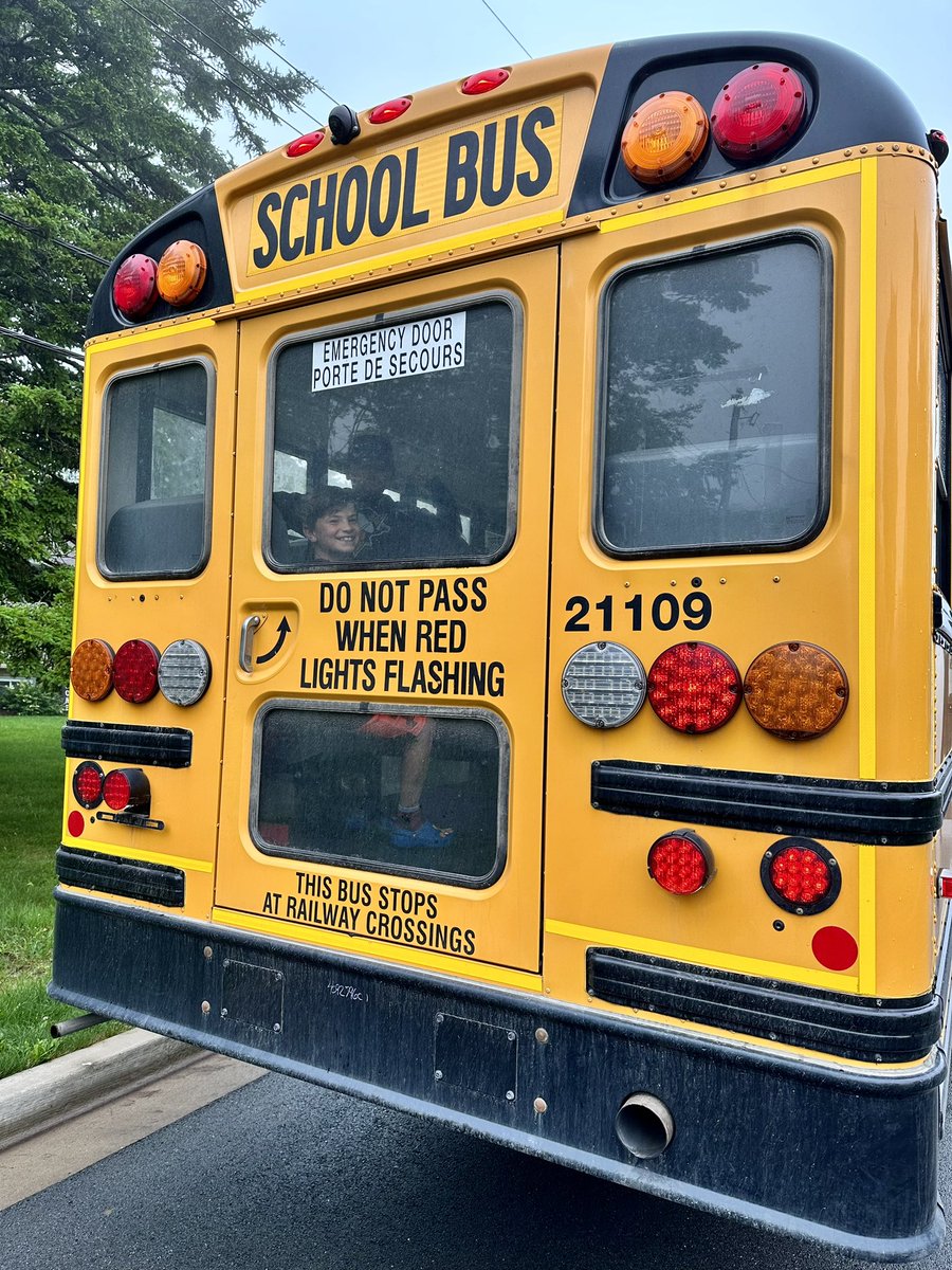 School’s out for summer! ✌️😎