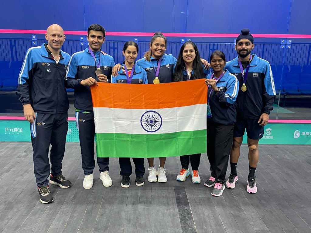 Congratulations to the stellar duo of <a href="/DipikaPallikal/">Dipika Pallikal</a> &amp; <a href="/sandhu_harinder/">Harinder Sandhu</a> on their incredible victory at the 2023 Asian Squash Mixed Doubles Championships! 🥇

Their passion and hard work were evident in every shot and rally, culminating in thrilling wins against the top 2 seeds!