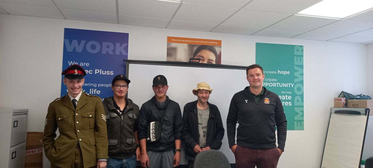 PlussInspires's tweet image. Launceston&apos;s #EmpDay23 celebrations! 🙌
🔸Participants attended an interview training session with our trainer, Matt;
🔸 Located local businesses;
🔸Completed a walk of the town to hand out CV’s to prospective employers;
🔸Rounded off with tea &amp;amp; biscuits!🍪 #WorkingForBetterWork