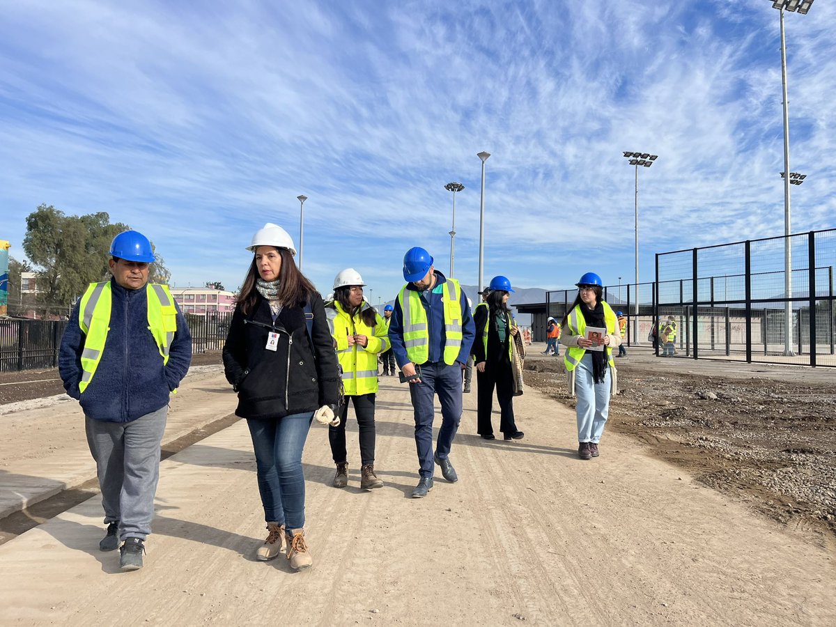 Parque Mapocho Río tweet media