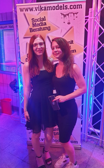 Noch mehr Nachlese... Dieses Bild ist zusammen mit @kassianovak  War Mega toll dich kennenzulernen .<a href="/tag/tiktok"class="tags"><span>#tiktok</span></a>