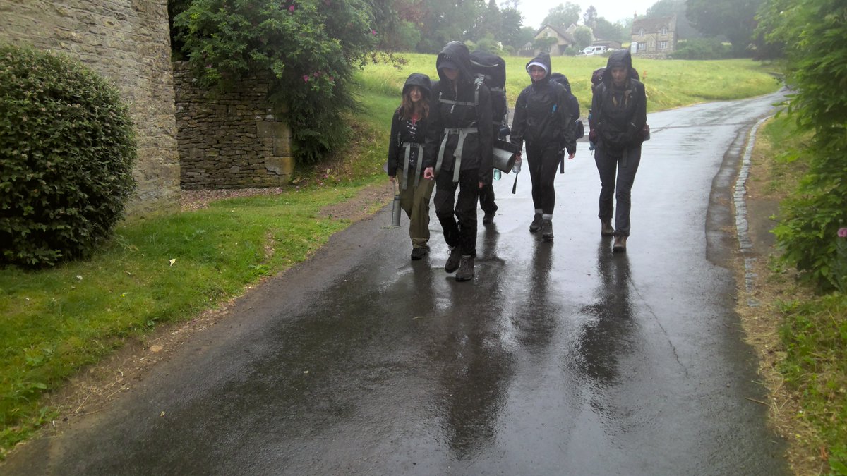 KC_DofE's tweet photo. Serious determination today from the @KingsthorpeCo Year 12 Gold expedition team. #DofE #itsonlyabitofdrizzle https://t.co/nUGeZQBFaE