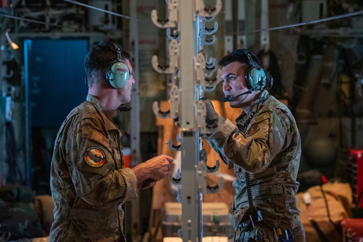 AirNatlGuard's tweet image. “Exercising with our allies builds strong bonds and deep trust."

Kentucky Air Guard’s @123AW_KYANG delivered air transportation and airdrop capabilities via C-130J Super Hercules aircraft during #AirDefender2023.