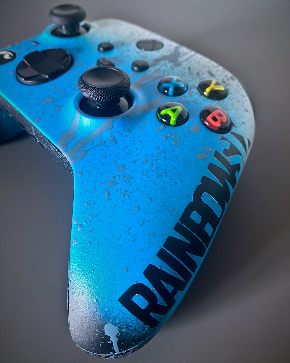 Rainbow Six X Bullet Bill
Xbox series controller

#custompaint #customart #customxboxonecontroller #xboxcontroller #xbox #gamingmods #customcontroller #customgamingsetup #rainbowsixsiege #rainbowsix #bulletbill