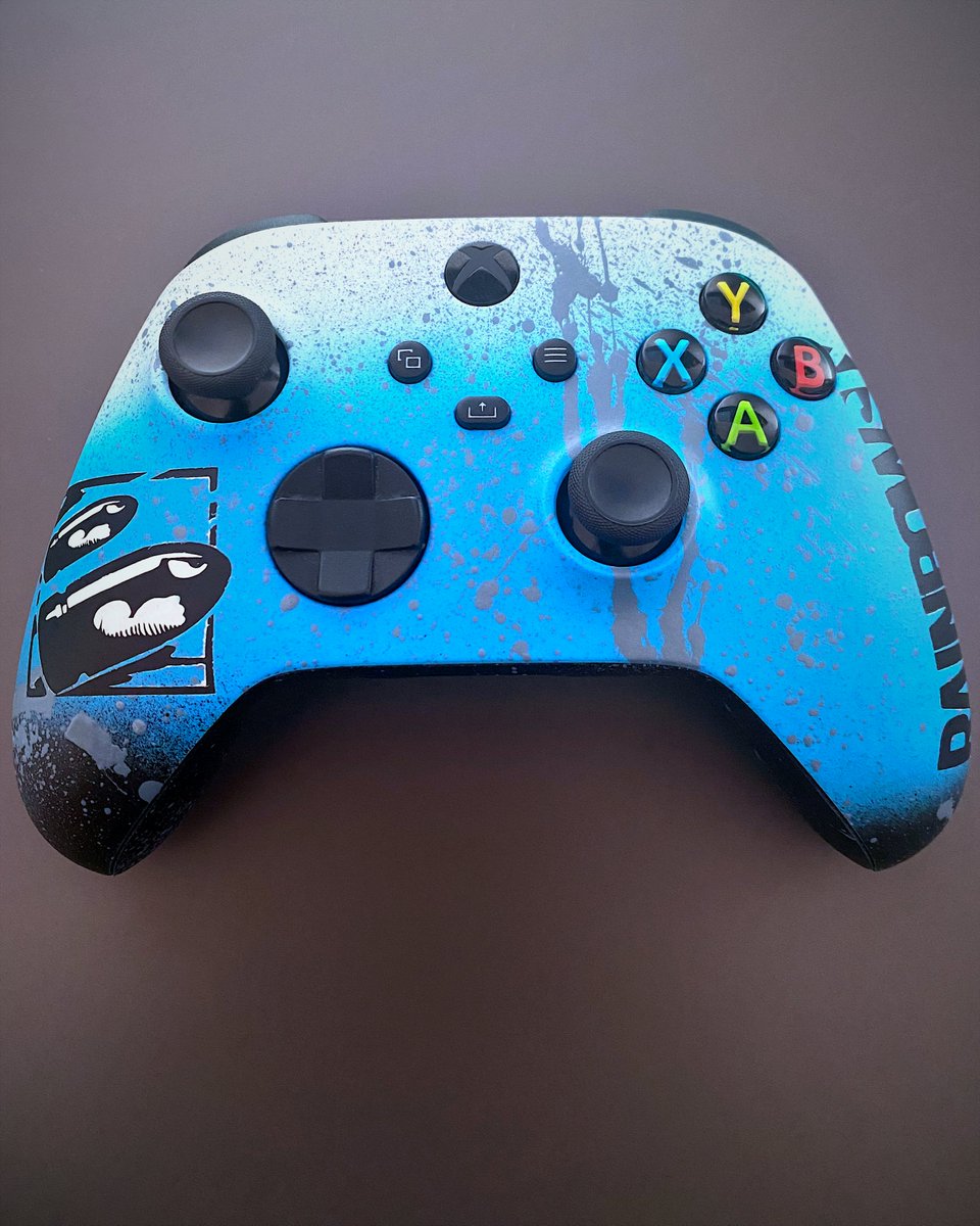modest_designs_'s tweet photo. Rainbow Six X Bullet Bill
Xbox series controller
#custompaint #customart #customxboxonecontroller #xboxcontroller #xbox #gamingmods #customcontroller #customgamingsetup #rainbowsixsiege #rainbowsix #bulletbill https://t.co/LNTxsPVIns