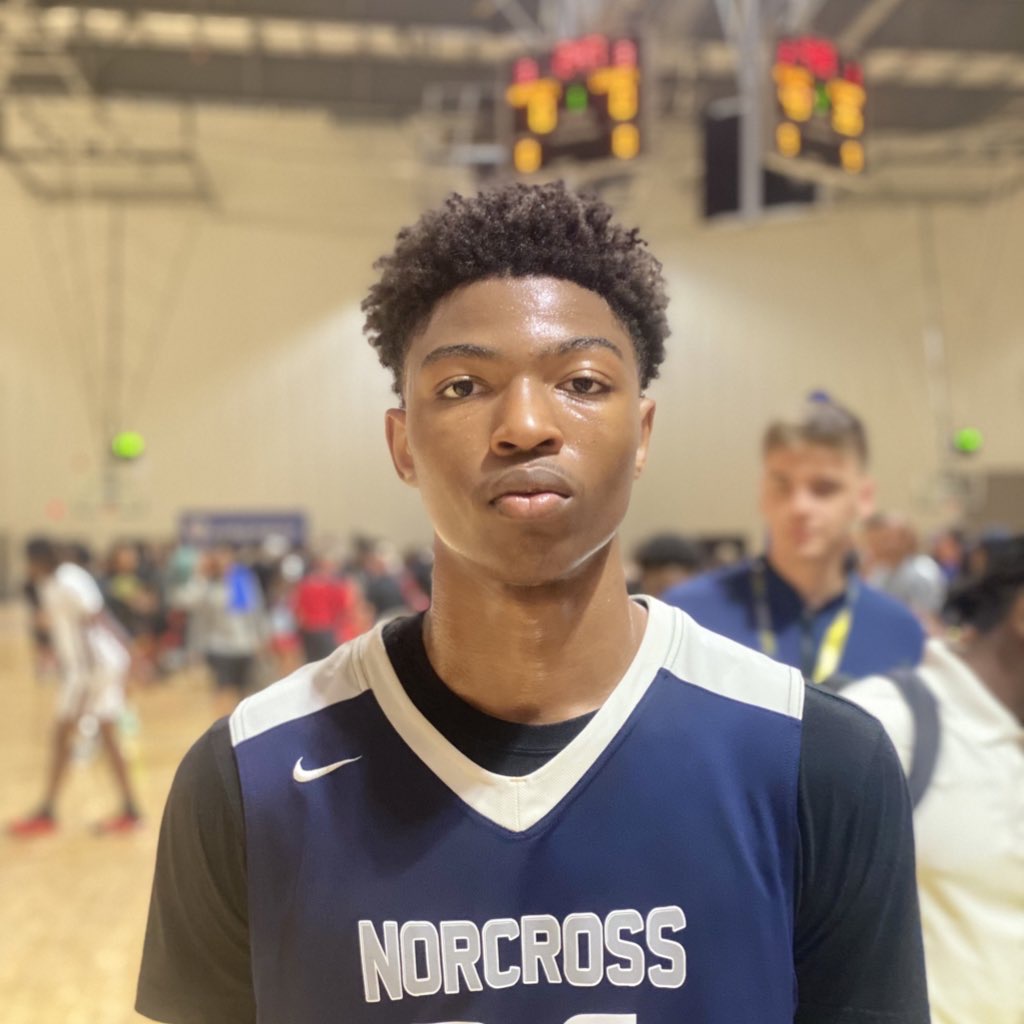 OntheRadarHoops's tweet photo. Transfer forward '24 Casey Williams fills a need for Norcross this season.

He is a 6-7 active presence around the rim who can alter shots at the rim.

He picked up offers after suiting up for the Blue Devils at the #GBCALive.

@CamRickersHoops STORY
https://t.co/LKoO2Vicm8 https://t.co/WtNWsPnt7Z