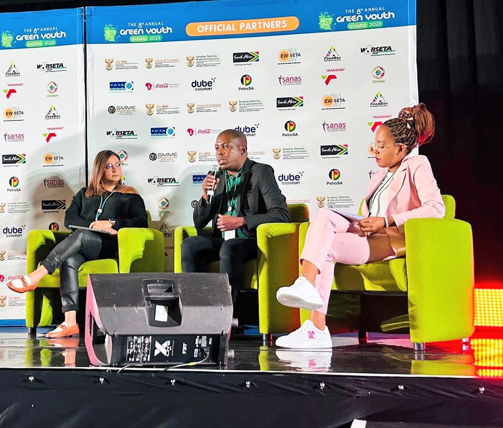 imBonkeM's tweet photo. Feeling empowered after #GYI2023! Witnessing the enthusiasm and commitment of young people was awe-inspiring. Let's take action and shape a sustainable tomorrow. ♻️🌱 #GreenYouthIndaba2023 #GYI8 #GreenYouthNetwork #GreenYouth https://t.co/JhjqHYmQhD