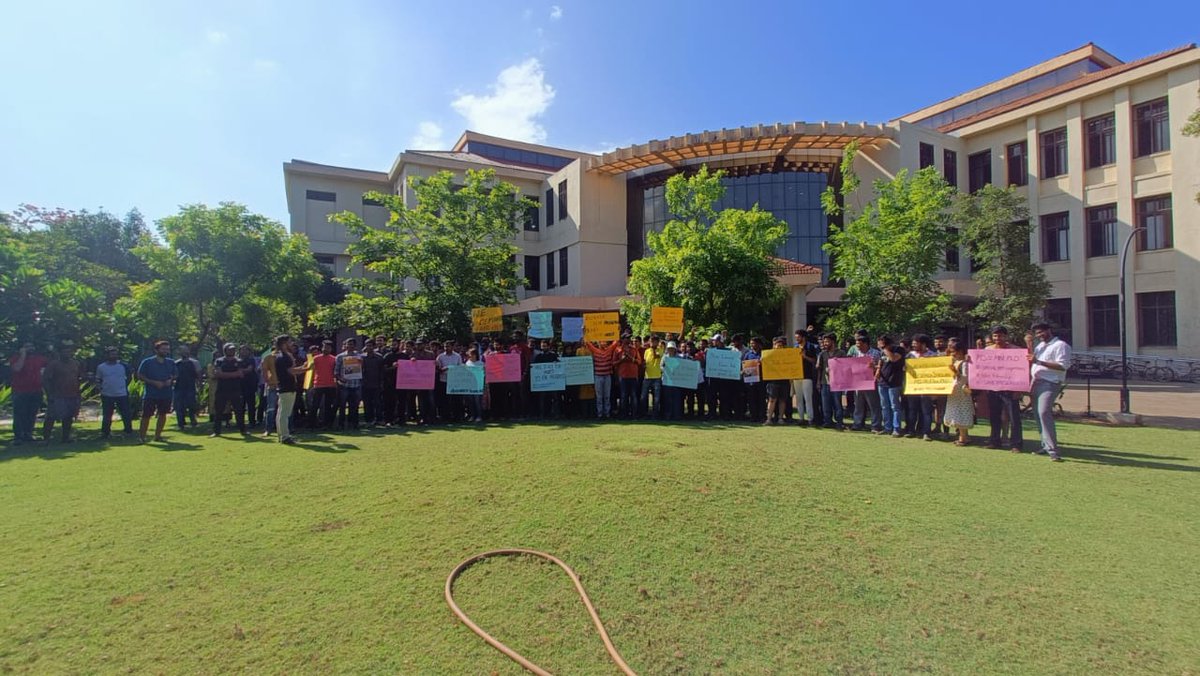 211Chandu's tweet photo. @AIRSAIndia @IndiaDST @dpradhanbjp @IndiaToday @FinMinIndia @EduMinOfIndia @PMOIndia @ShashiTharoor @the_hindu @ugc_india @DanitaYadav @TheLallantop #Unacceptablehike20
#Revisehiketo60 
#NonNetFellowshipHike https://t.co/yiQgpCvWbF