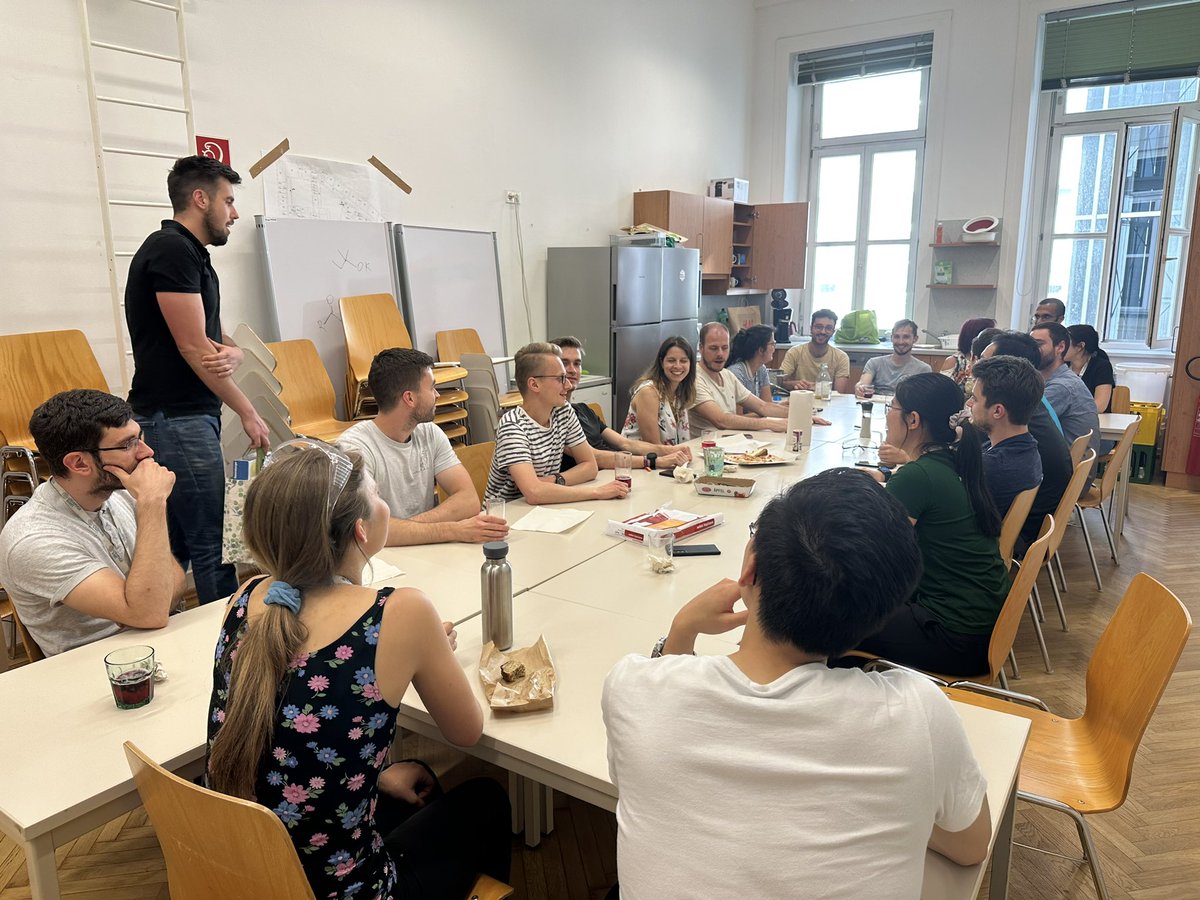MaulideLab's tweet photo. We say farewell to Milene Fortunato from @Biomass4Synthon - it was great having you with us here @univienna! #milene #maulidian https://t.co/OgU40p7d3u