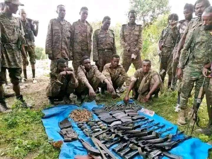 GarbiiB's tweet image. 𝙒𝙖𝙧𝙧𝙞 𝙂𝙖𝙡𝙖𝙖𝙣  𝘼𝙢𝙢𝙖 𝘼𝙠𝙠𝙖𝙢 𝙄𝙨𝙞𝙣𝙞𝙩𝙩𝙞 𝙏𝙤𝙡𝙚 🤣

መረጃ፦ገላን ላይ እንዲህ ተጨብጠዋል...