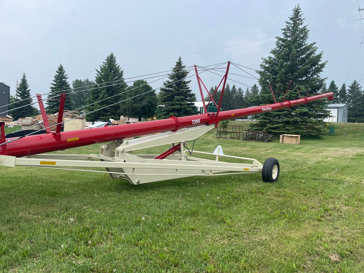 CudmoreBros's tweet photo. Farm King 13"x95' Teleswing for Sale. 1000 RPM gear box. #cudmorebros #farmking #teleswing https://t.co/GoK2K1FLzg