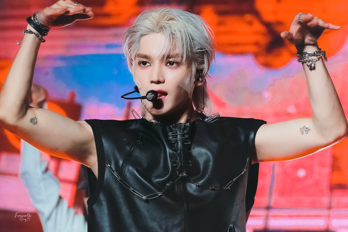 HAPPY BIRTHDAY MY SUPER STAR🌹

#ShiningTaeyongDay
#샤랄라한_테용데이_렛츠고
#HAPPYTAEYONGDAY
#태용 #TAEYONG #テヨン