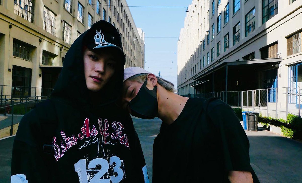 happy birthday taeyong!🐯🤍🌹
#HAPPYTAEYONGDAY
#ShiningTaeyongDay 
#샤랄라한_태용데이_렛츠고