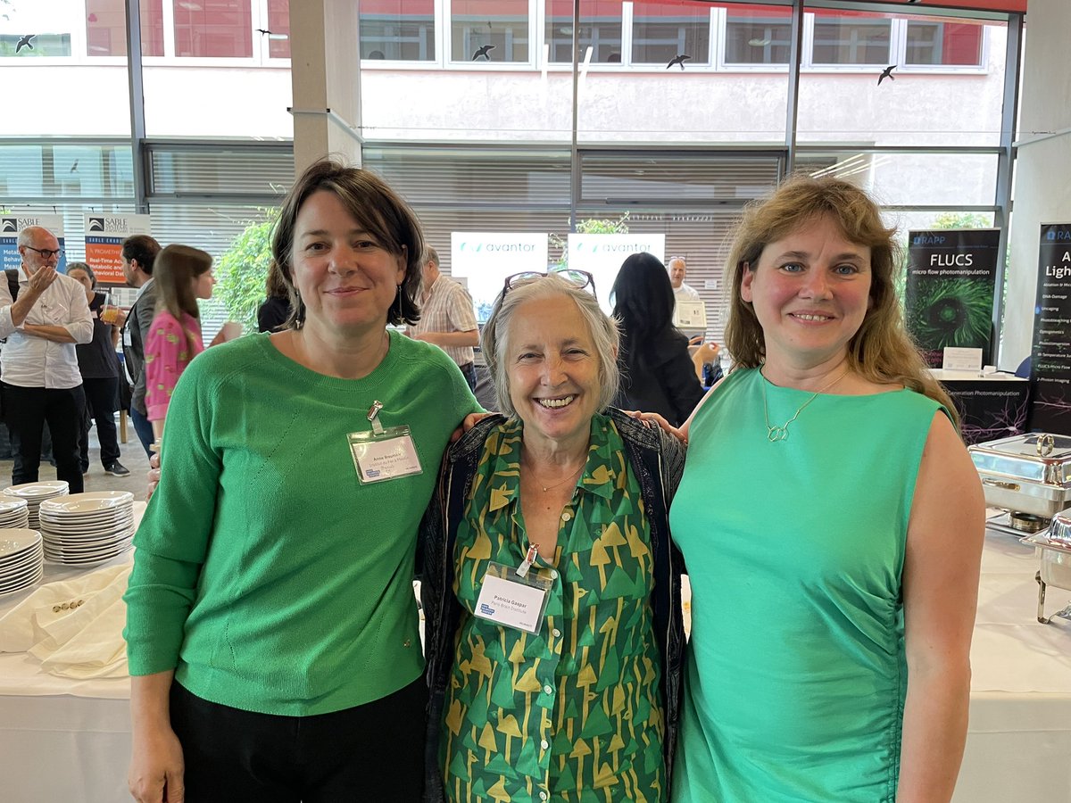 Marion Rivalan (@marionrivalan) on Twitter photo #serotonin queens!!
#SEROTONIN20YEARS <a href="/MDC_Berlin/">Max Delbrück Center</a> <a href="/Serotonin_h2020/">Serotonin and BEYOND</a>
<a href="/anne_roumier/">Anne Roumier</a>, <a href="/patgaspar2/">PatriciaGaspar</a>, Natalia Alenina #serotonin queens!!
#SEROTONIN20YEARS <a href="/MDC_Berlin/">Max Delbrück Center</a> <a href="/Serotonin_h2020/">Serotonin and BEYOND</a>
<a href="/anne_roumier/">Anne Roumier</a>, <a href="/patgaspar2/">PatriciaGaspar</a>, Natalia Alenina