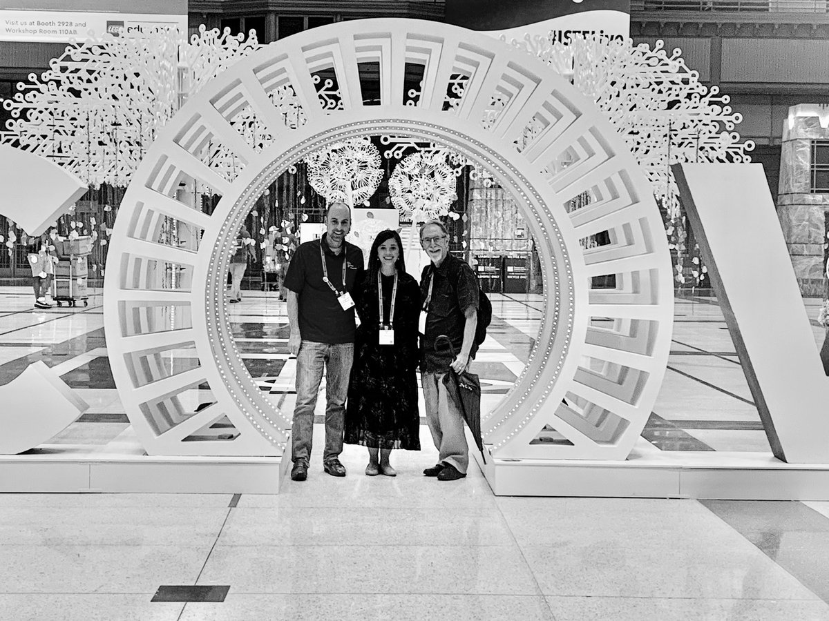 Kylie LaSota Hand tweet media