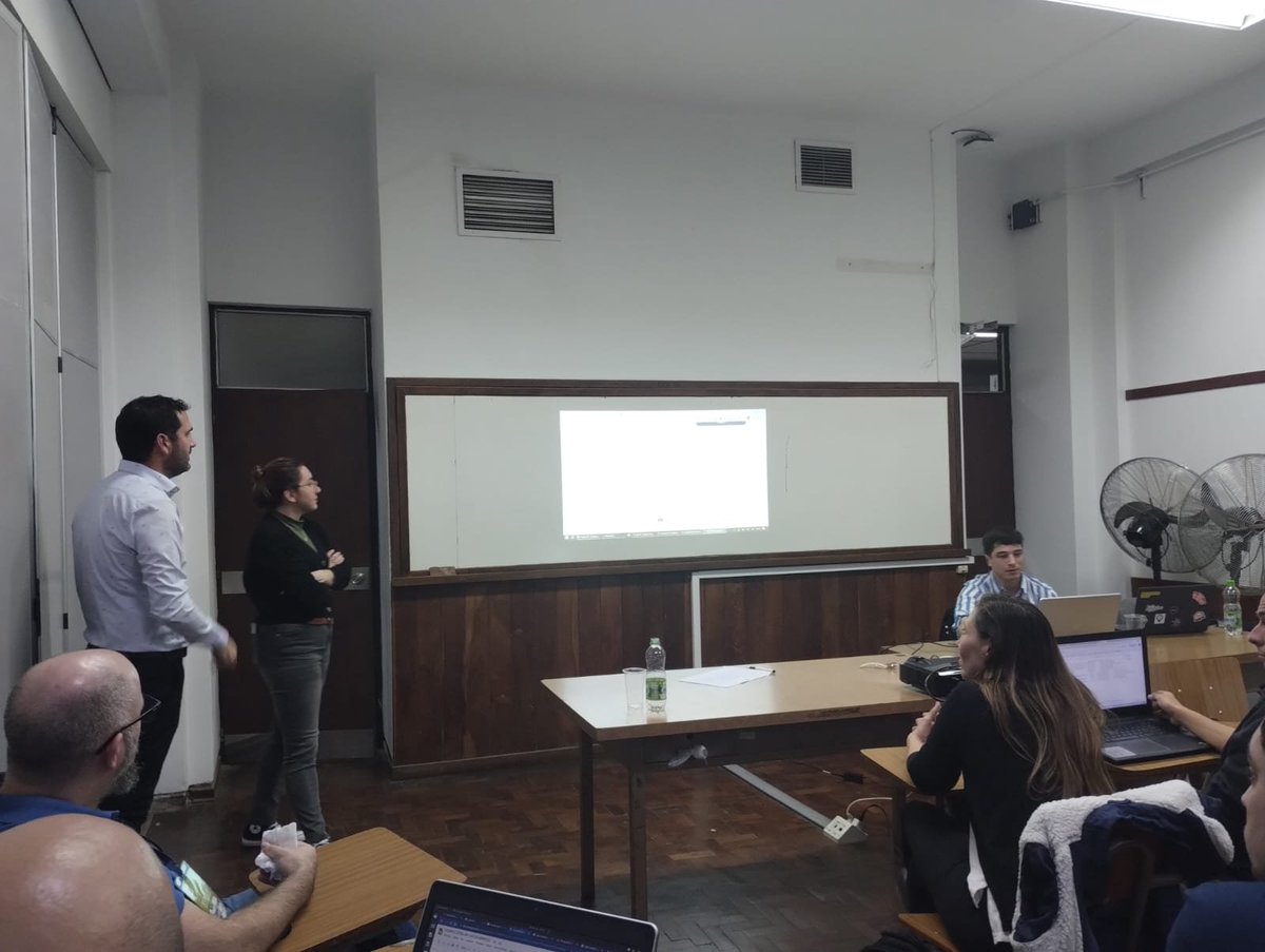 datosgobar's tweet photo. 📌 Santa Rosa, La Pampa

💻 Cerramos el segundo día de las Jornadas de @ide_argentina brindando un taller con un enriquecedor debate incluido 😊 sobre la "Normalización de entidades geográficas con la API #Georef".

¡Agradecemos a las y los asistentes por su participación! 💪 https://t.co/31HAs004IQ