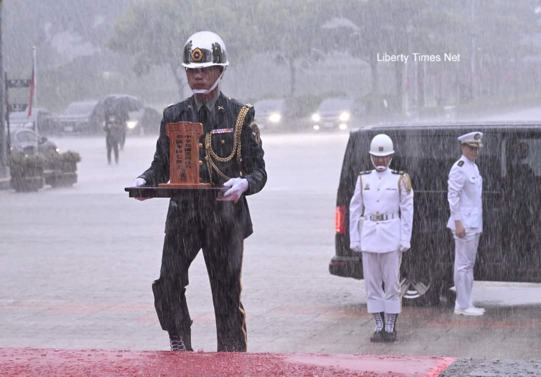 ROCisright's tweet image. 🇹🇼今天，民國112年6月30日（2023）。臺北圓山忠烈祠，迎接我們的雲南反共救國軍勇士歸位！🇹🇼
🇹🇼民國40年（1951）李彌將軍率雲南反共救國軍攻入雲南，一度占領八個縣城。可惜寡不敵衆只能撤退。李將軍回到台灣，而段希文將軍與反共救國勇士留在泰北。🇹🇼…