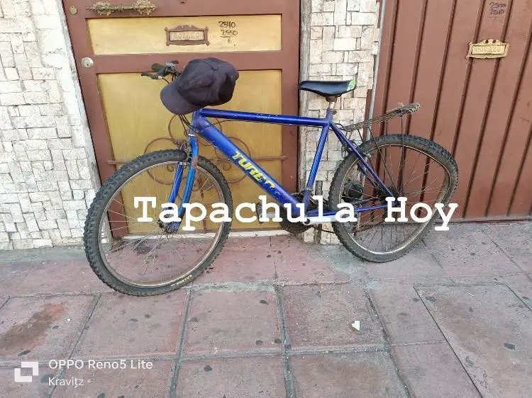 Adan_Velez's tweet photo. Tapachula amanece con una noticia que nos indigna y entristece. Ayer asesinaron a un ciclista de 71 años de nombre Armando Pérez Trujillo mientras se trasladada en su bicicleta, esto es una consecuencia de la ausencia de autoridad y leyes que protegen a los más vulnerables 🧵... https://t.co/4trQ6kWoec