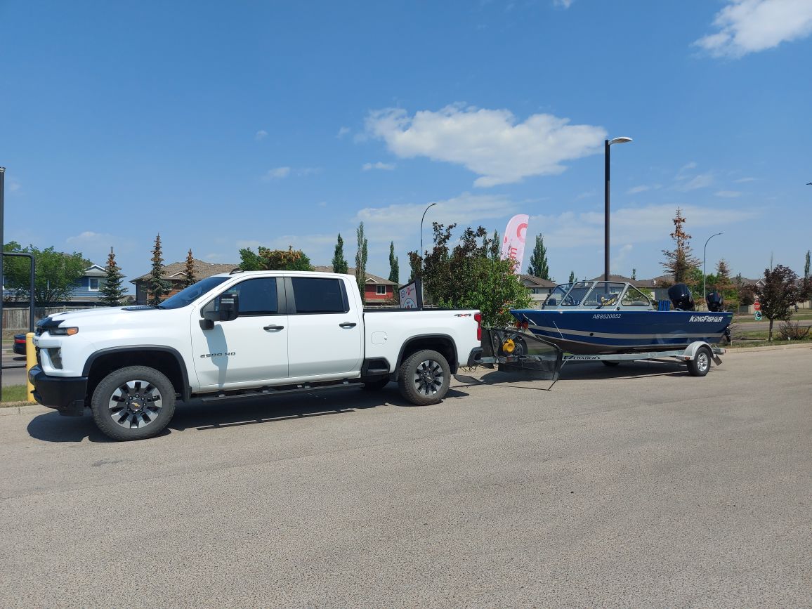 GibbonsMotorToy's tweet photo. 🎣✨ Exciting Update! 🚀 Since purchasing the amazing 2023 KingFisher 1825 Falcon, our customer Dan has been having an absolute blast out on Cold Lake, Alberta, reeling in some epic catches! 🌊🐟 https://t.co/9bpv5m5ZmE