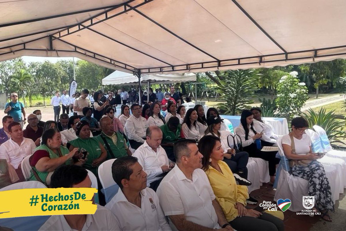 bienes_cali's tweet photo. 44.957 m2 nuevos de oportunidades, progreso y desarrollo para los habitantes de la Comuna 1️⃣5️⃣.

#HechosDeCorazón💙❤️💚 https://t.co/RvoAh4OQNR