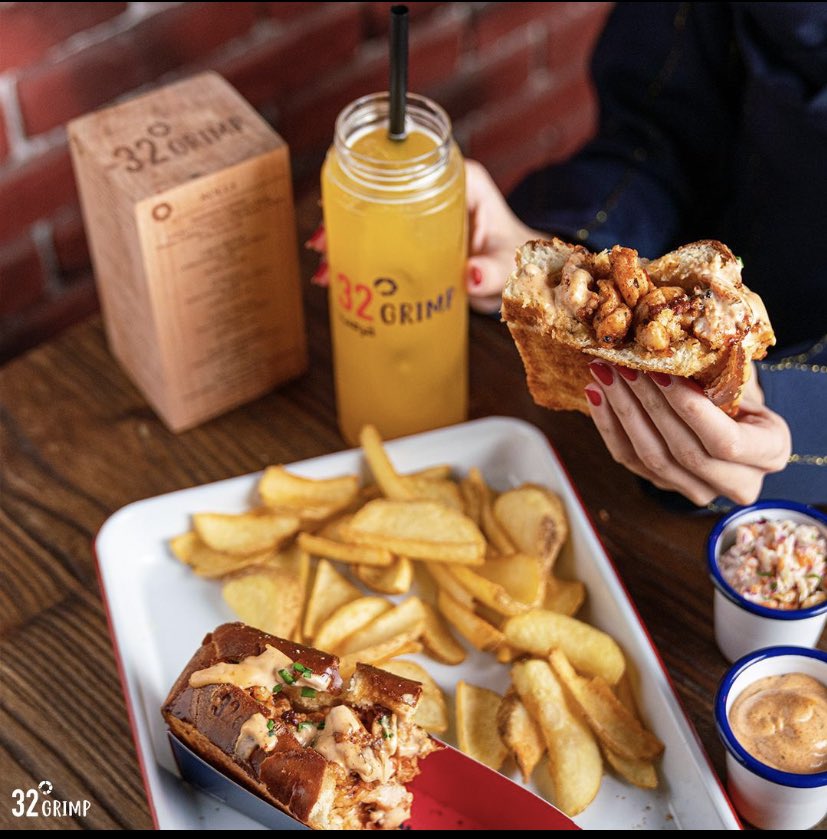 The most delicious shrimp in the world 🍤

#32grimp #سي_فود #مطاعم_الرياض